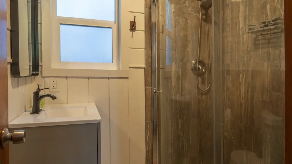 a72ad82b a96e 4b64 bcc4 b328018736dc.jpg